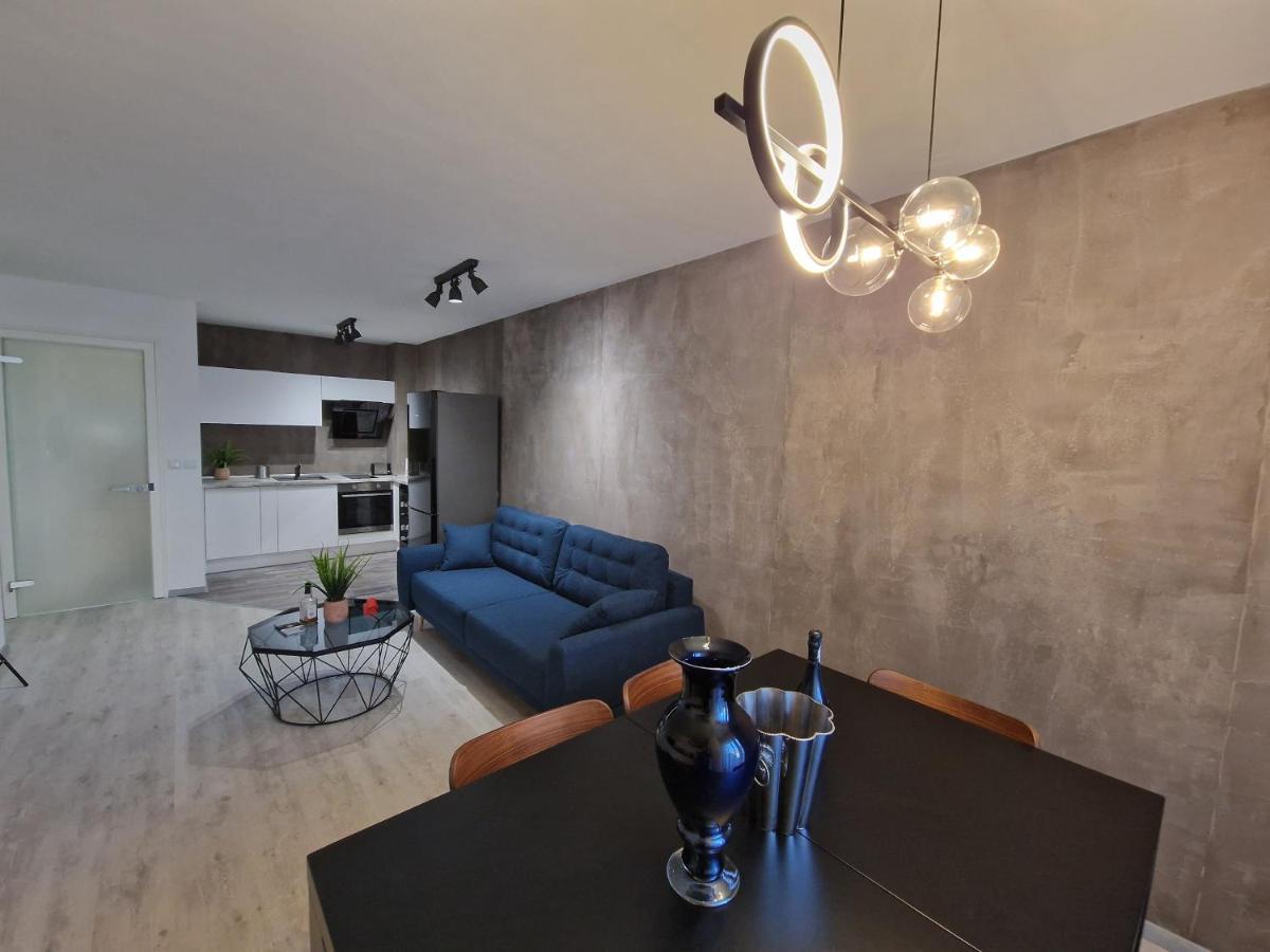 Marsselis Luxe Port Apartment Варна Экстерьер фото